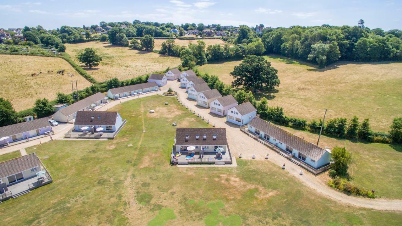 Seaview Holidays - Salterns Village Exterior photo